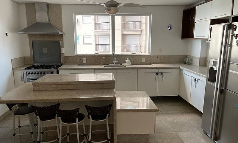 Apartamento Com 3 Su...