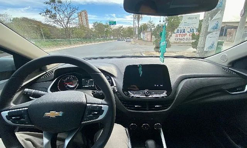 Chevrolet Onix Plus ...