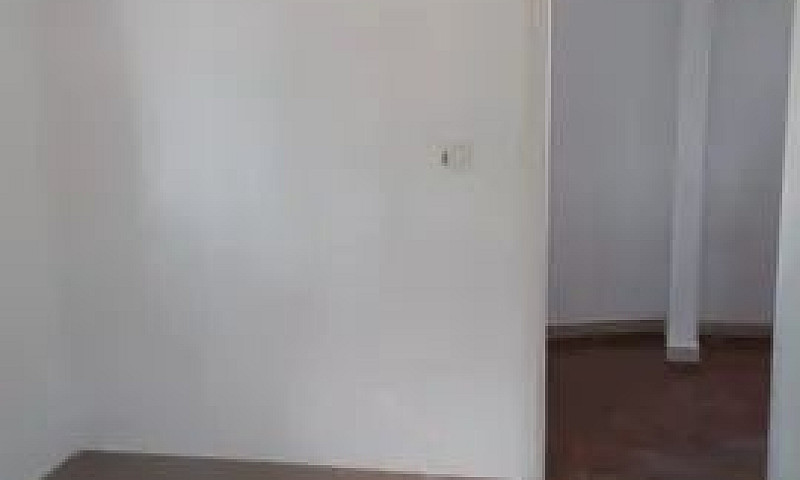 Casa No Carrão, Sala...