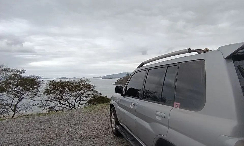 Mitsubishi Pajero Tr...
