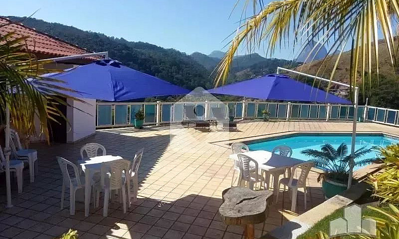 Chalé Com 8 Quartos ...