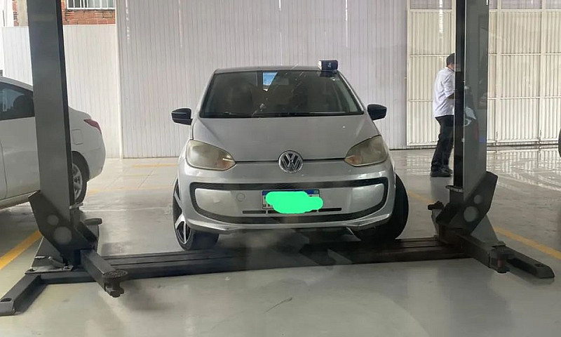 Volkswagen Up! Take ...