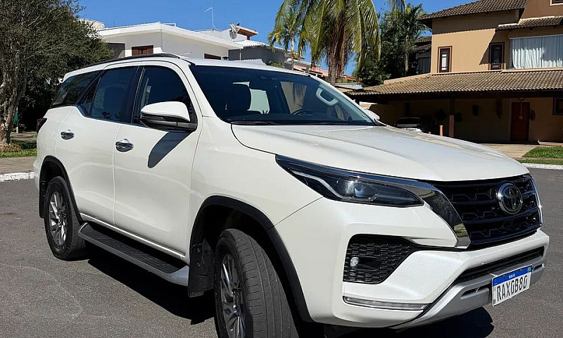 Toyota Hilux Sw4 Srx...