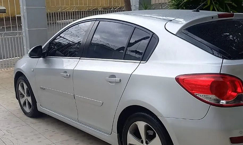 Chevrolet Cruze Hb S...