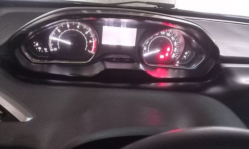 Peugeot 208 Allure 1...