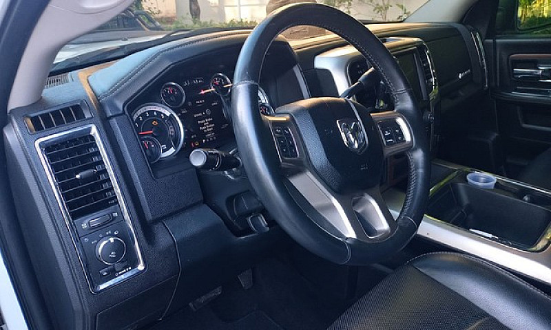 Dodge Ram Laramie Ed...