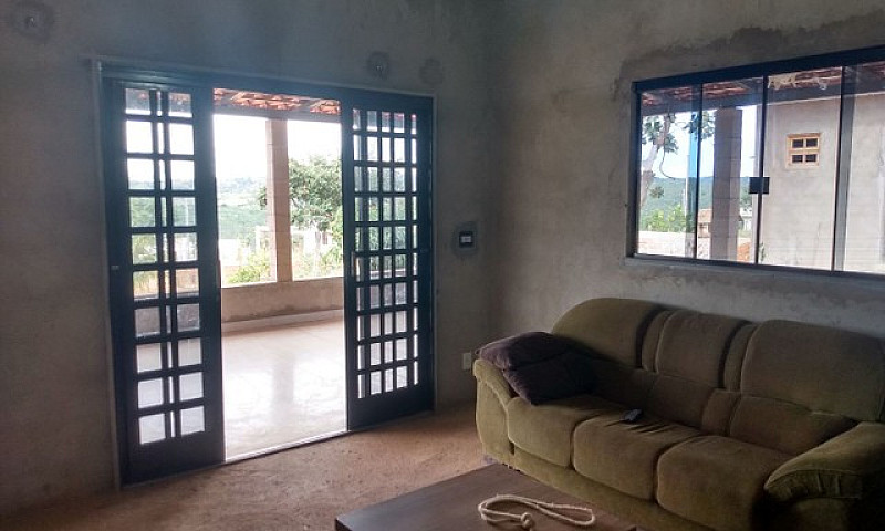 Casa A Venda...