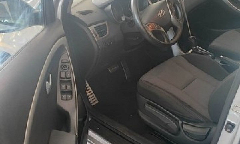 Hyundai I30...