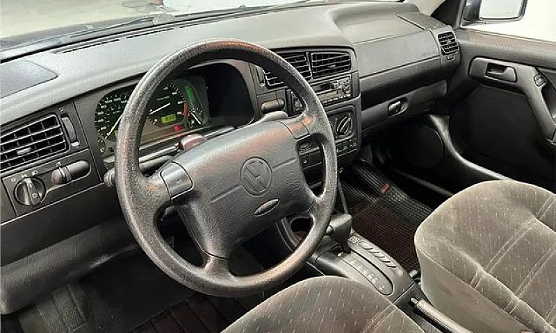 Volkswagen Golf 1997...