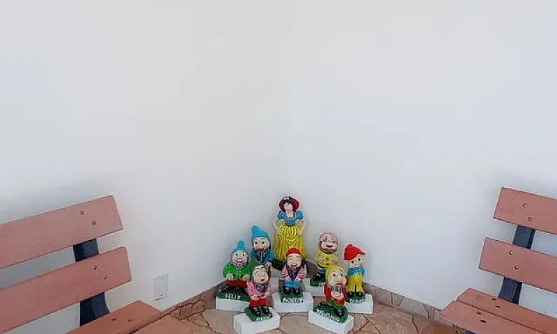 Sobradão Em Saquarem...