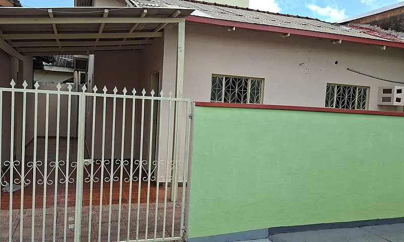 Aluga Se Uma Casa Pr...