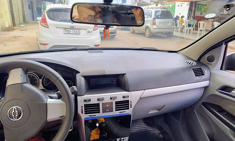 Chevrolet Vectra Ele...