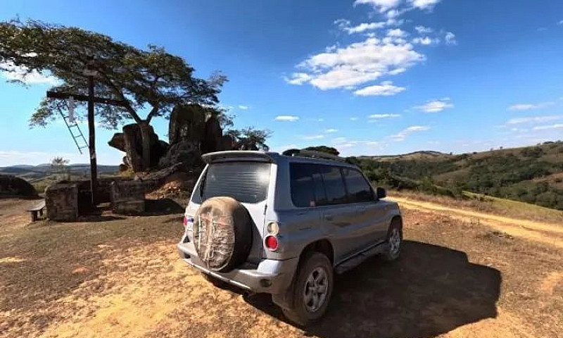 Mitsubishi Pajero Tr...