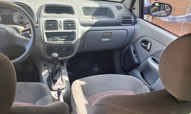 Renault Clio Auth. /...