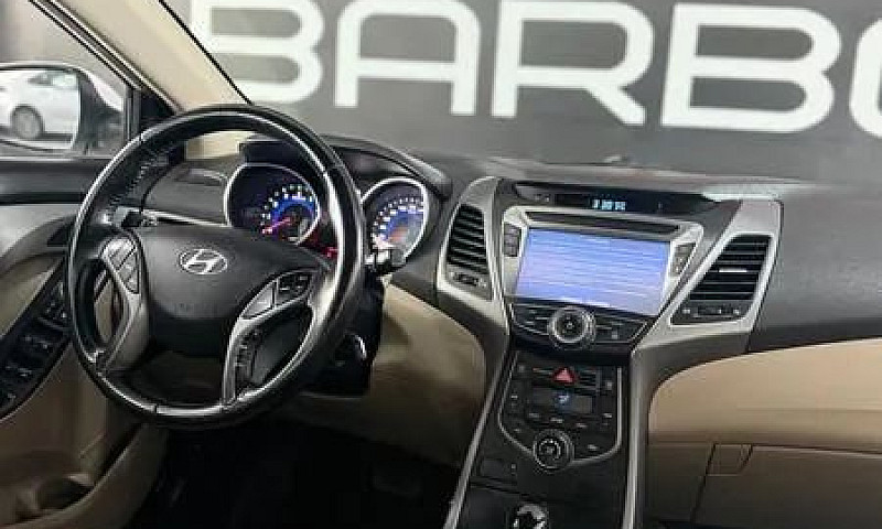 Hyundai Elantra 2.0 ...