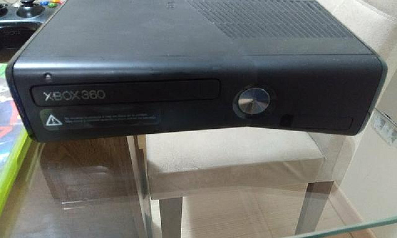 Xbox 360 320Gb 2 Con...