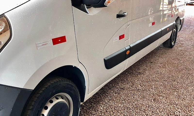 Van Renault Master 2...