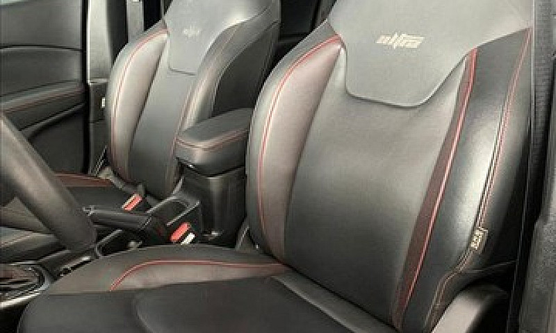 Fiat Toro 2.0 16V Tu...