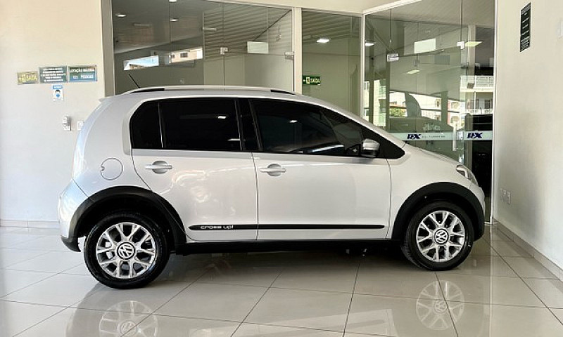 Volkswagen Cross Up ...