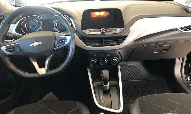 Chevrolet Onix Premi...