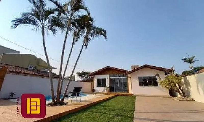 Casa Residencial Em ...