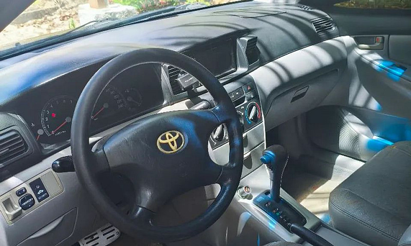 Toyota Corolla S 1.8...