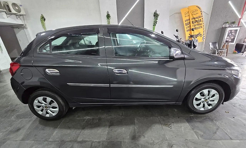 Chevrolet Onix Hatch...