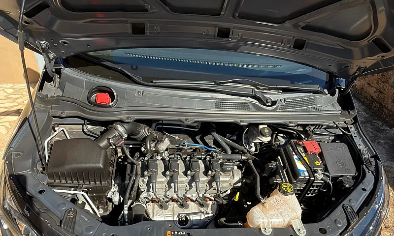 Chevrolet Onix Hatch...