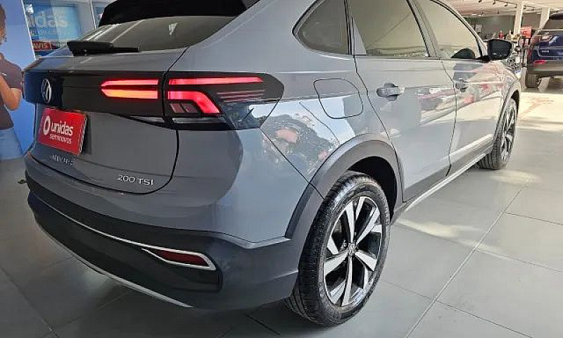 Volkswagen Nivus Hig...