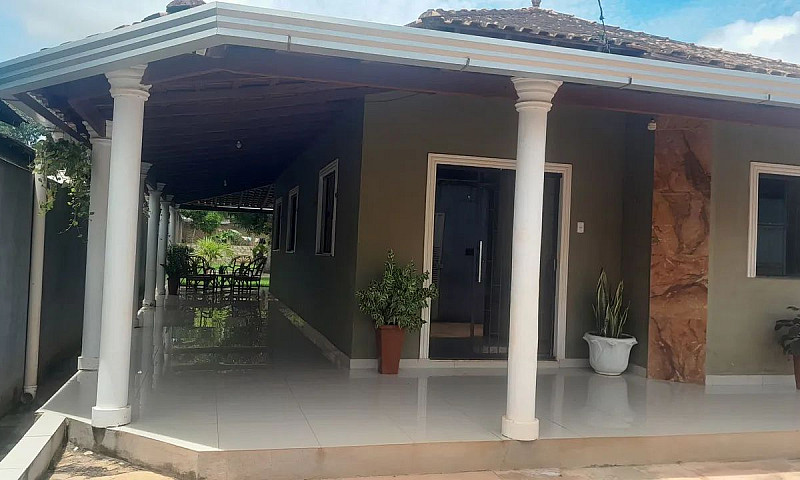 Casa À Venda ...