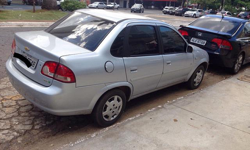 Chevrolet Corsa Clas...