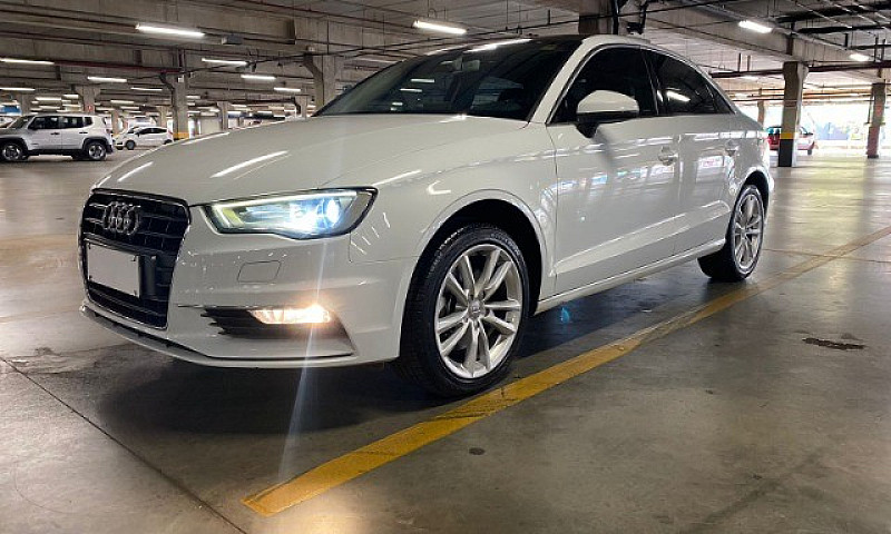 Audi A3 Sedan Ambiti...