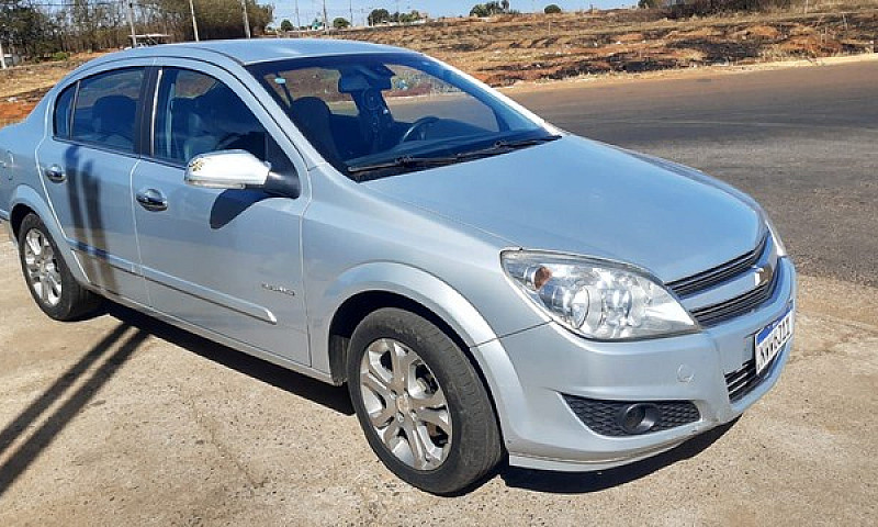 Vendo Vectra ...
