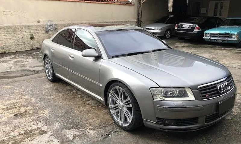 Audi A8 4.2 Quattro ...