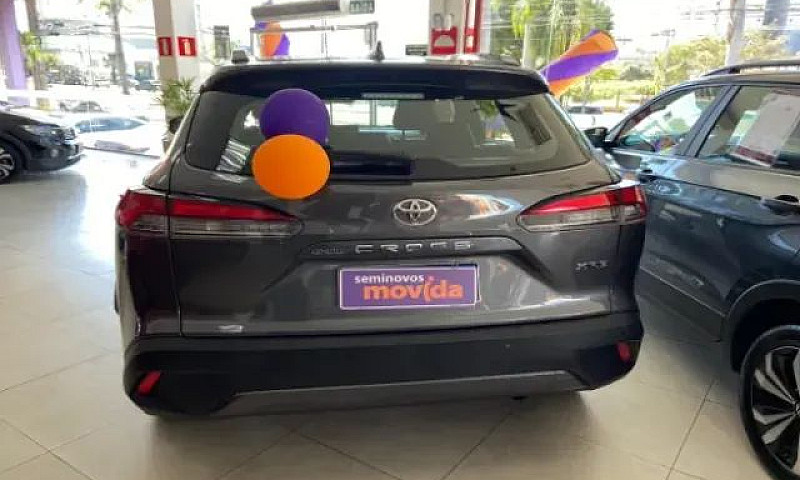 Toyota Corolla Cross...