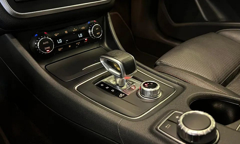 Mercedes-Benz Gla 45...