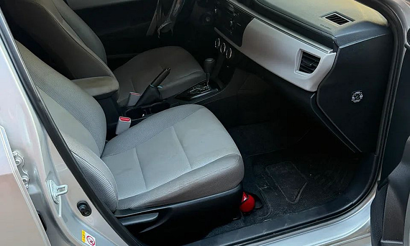 Toyota Corolla Gli 1...