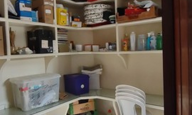 Casa No Par Atenas, ...
