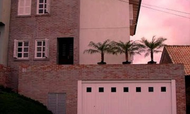 Casa Em Condomínio P...