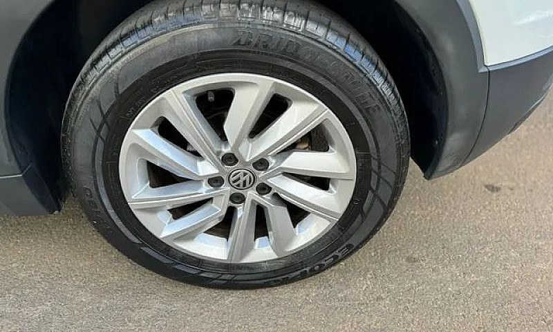 Volkswagen T-Cross S...