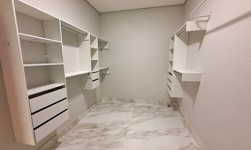 Aluguel De Casa Em C...