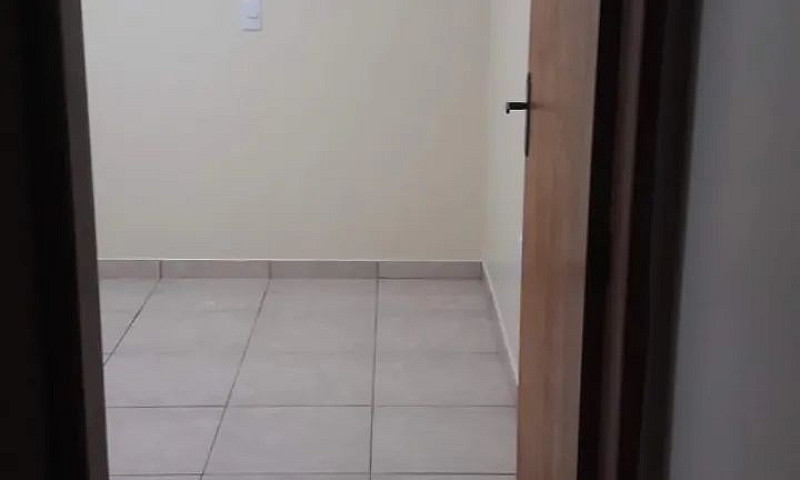 Alugo Kitnet Em Sobr...