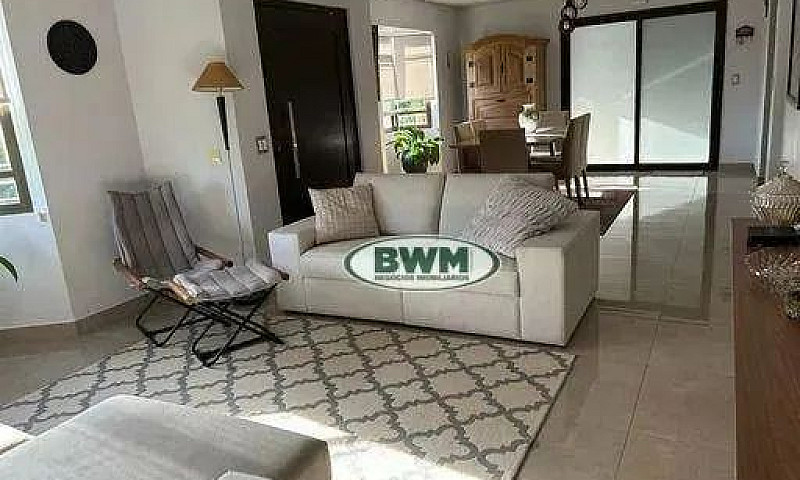 Casa Com 3 Dormitóri...