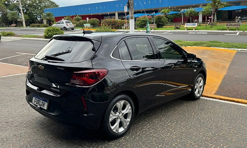 Chevrolet Onix Hatch...