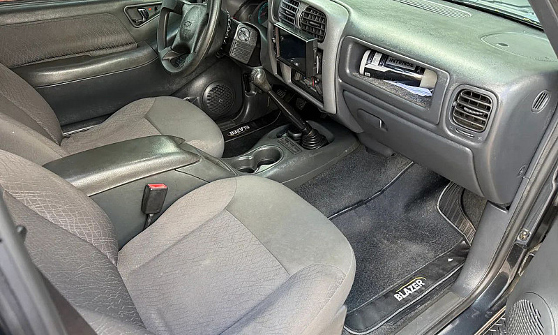 Chevrolet S10 Blazer...