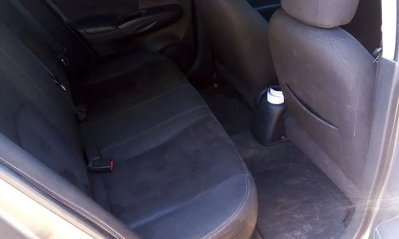 Nissan Versa Sv 1.6 ...