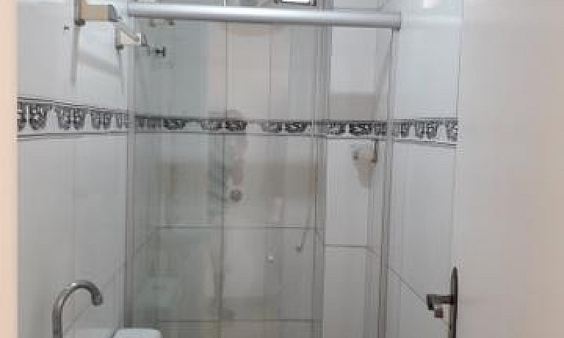 2/4 Com Suíte Campin...