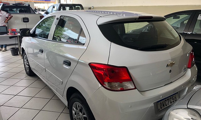 Chevrolet Onix 1.0 8...