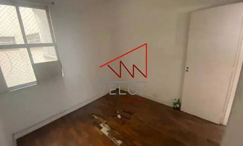 Apartamento-À Venda-...