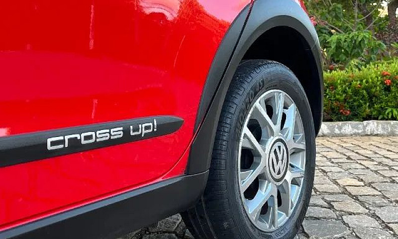 Volkswagen Up Cross ...